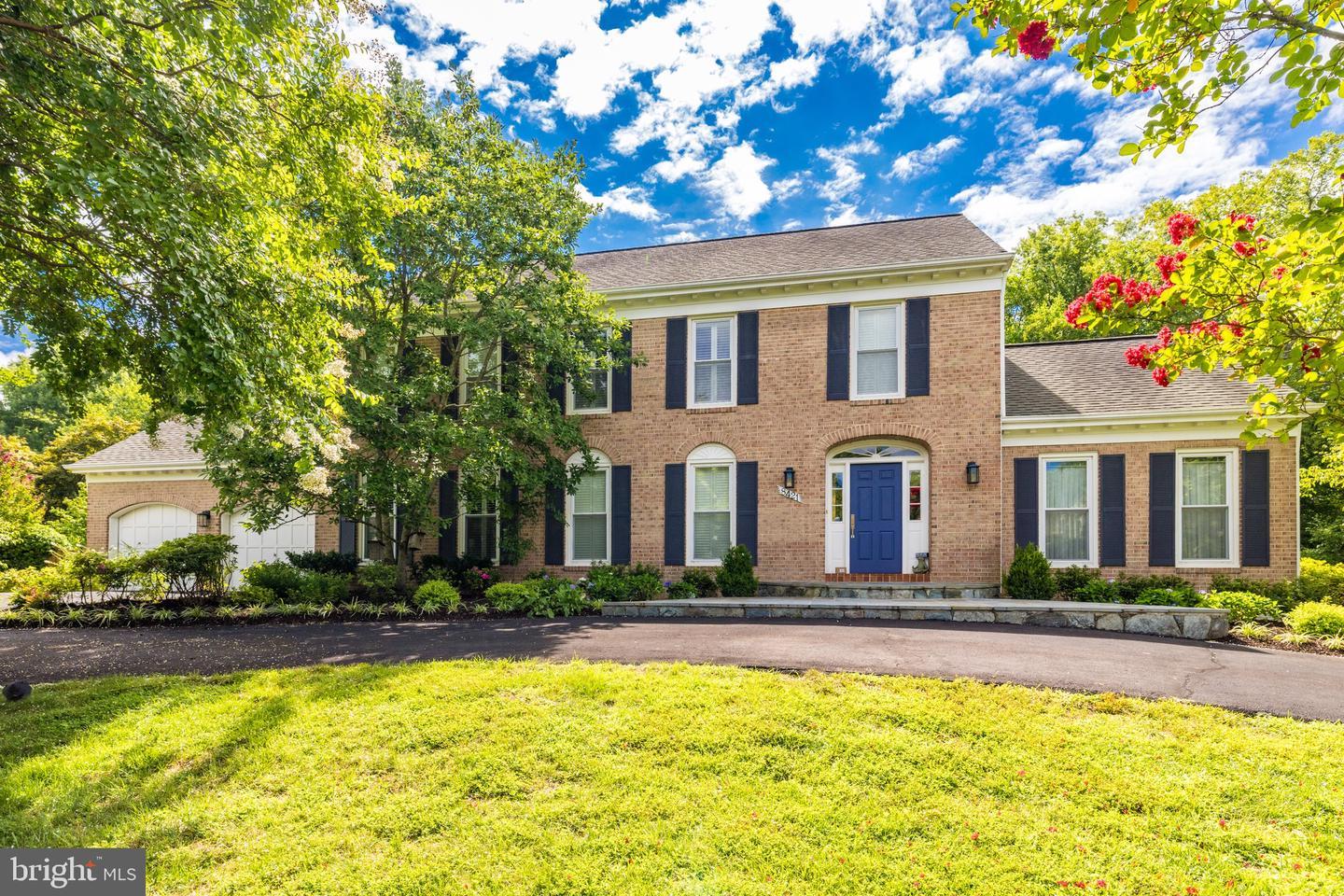 Holly Leaf Dr, Mc Lean, VA 22102