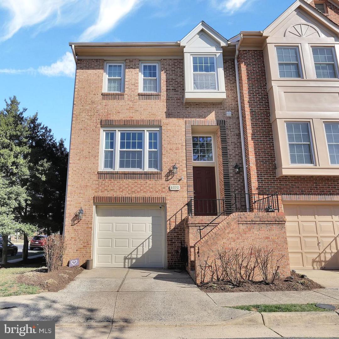 Merry Oaks Ct, Vienna, VA 22182