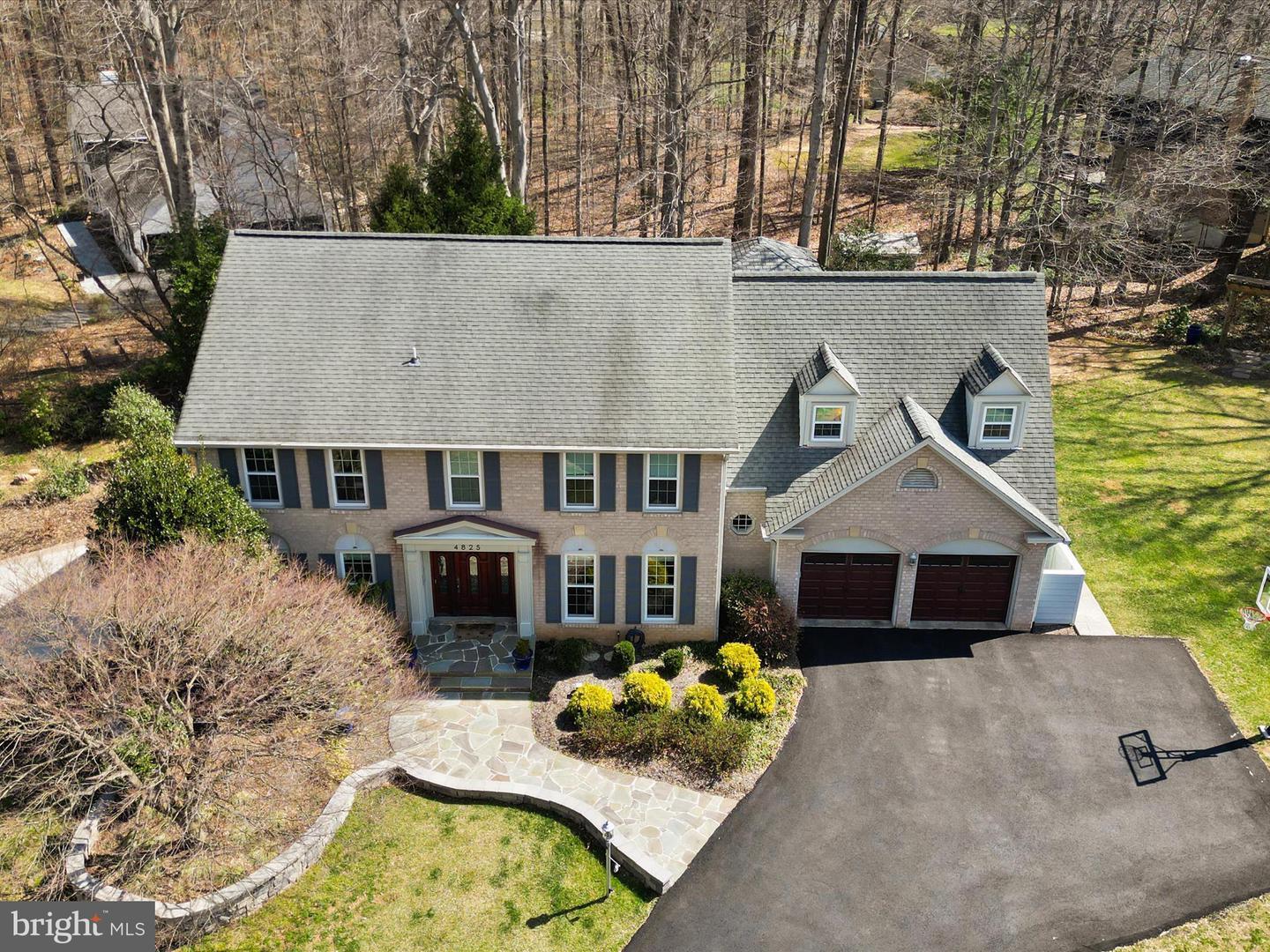 Bentonbrook Dr, Fairfax, VA 22030