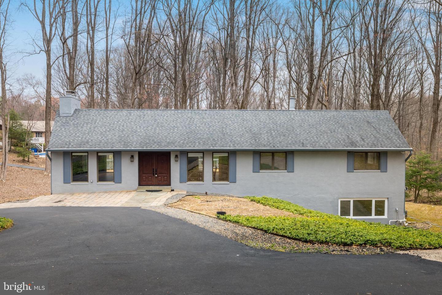 Springvale Rd, Great Falls, VA 22066