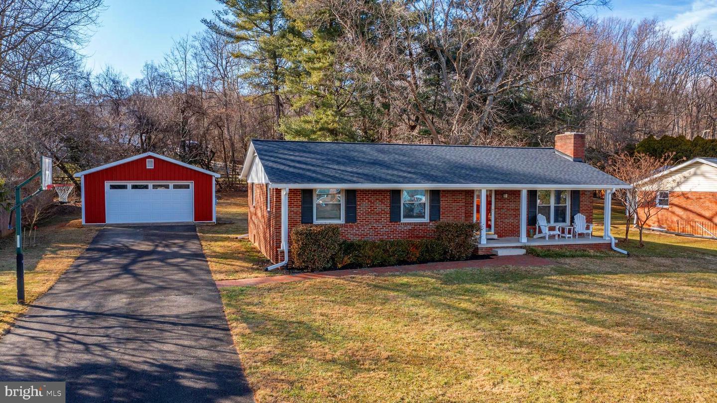 Honeybee Ave, Round Hill, VA 20141