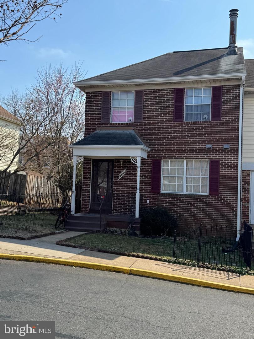 Mckenzie Cir, Manassas, VA 20110