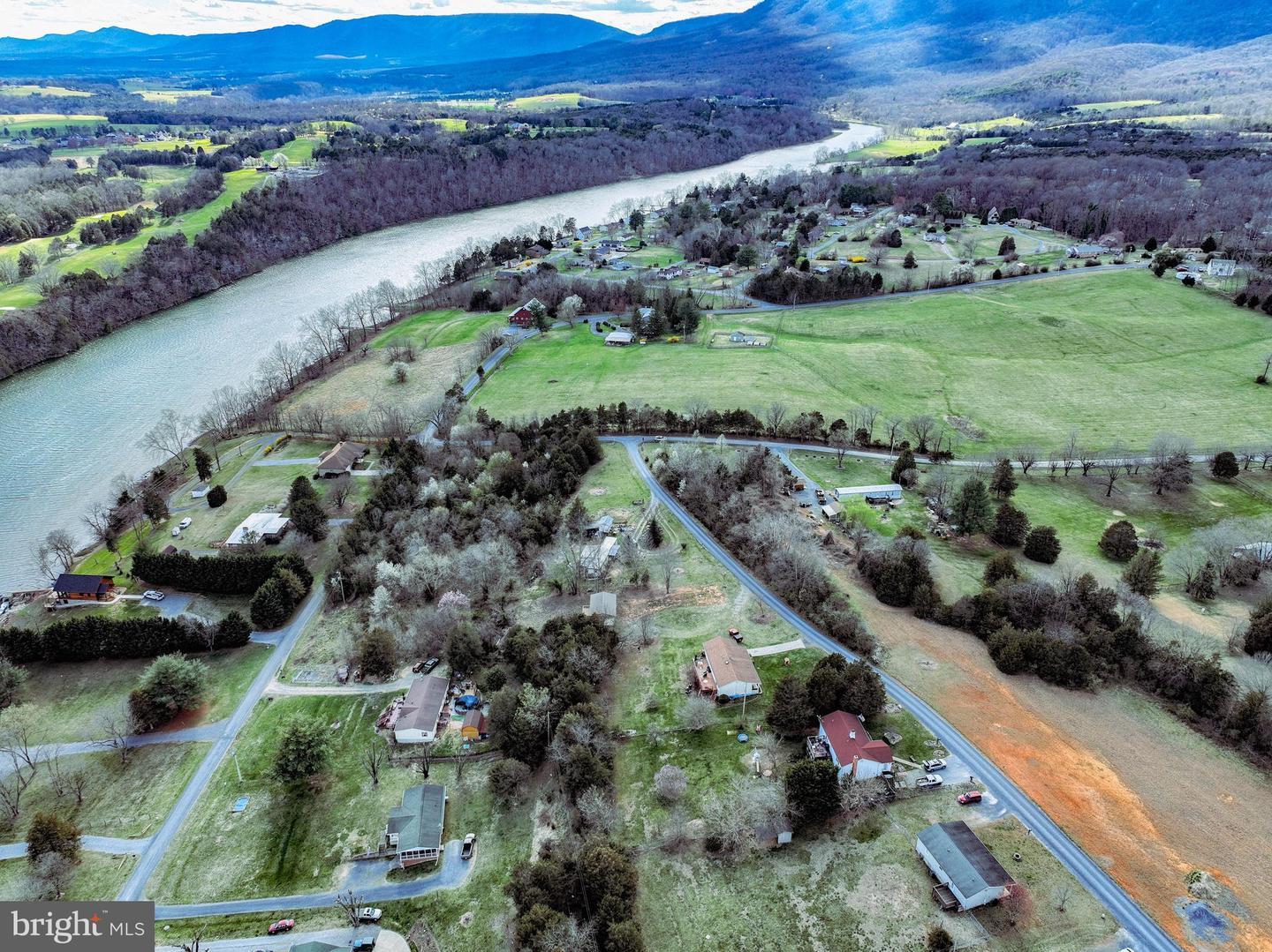 Airstrip Rd, Luray, VA 22835