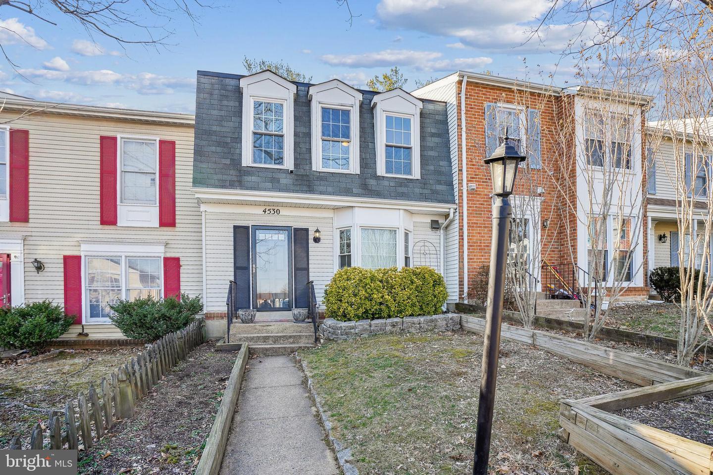 Blue Jay Ct, Woodbridge, VA 22193