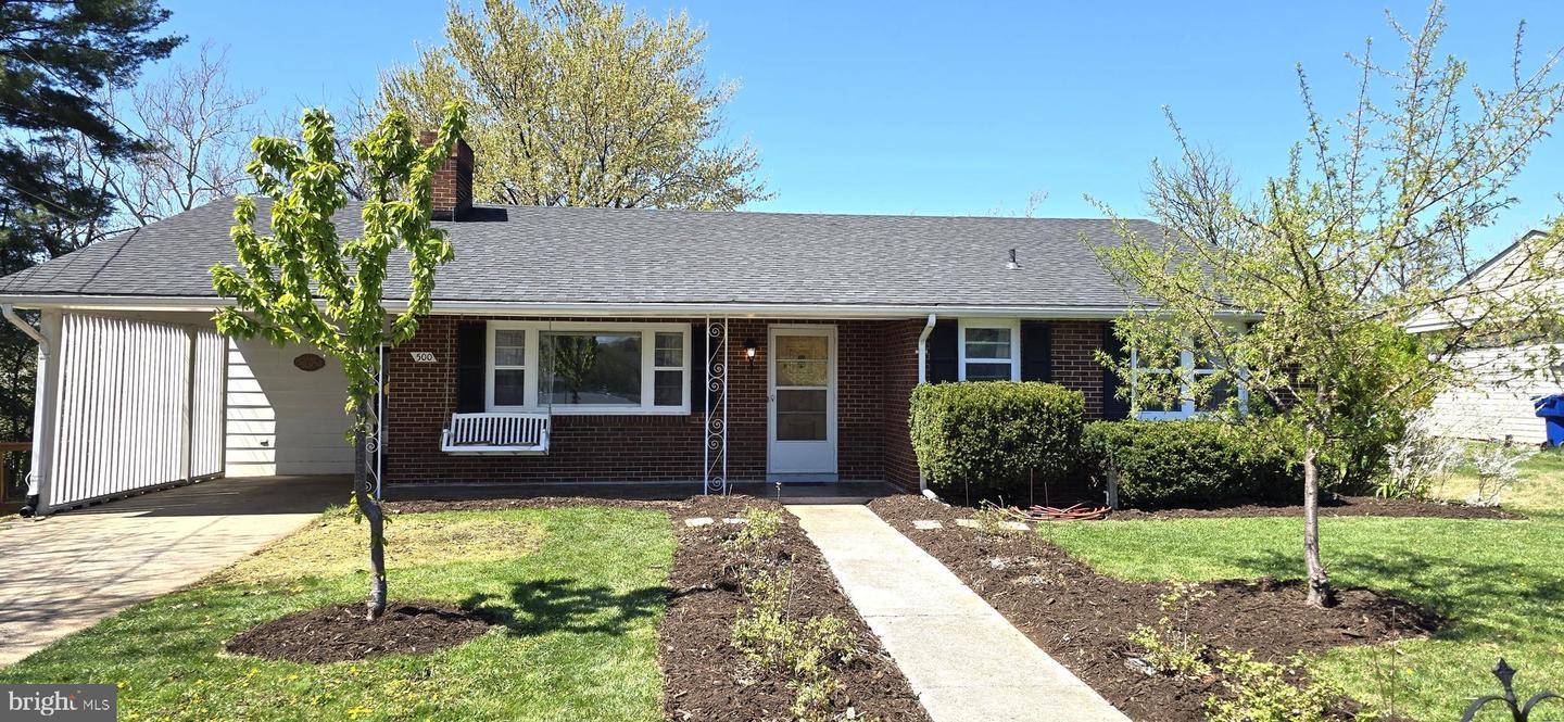 Hamilton Cir, Front Royal, VA 22630