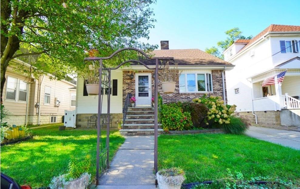 Brehaut Ave, Staten Island, NY 10307