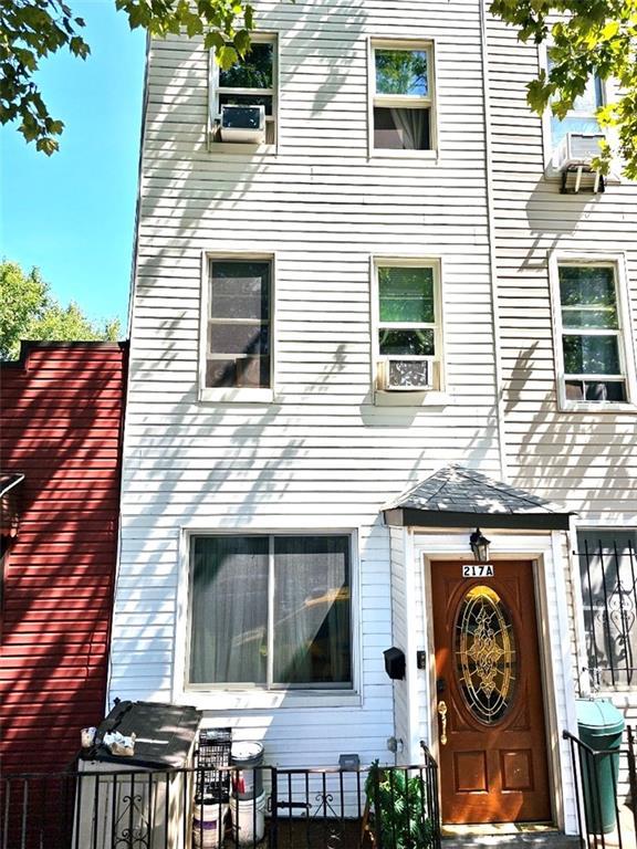34th St, Brooklyn, NY 11232