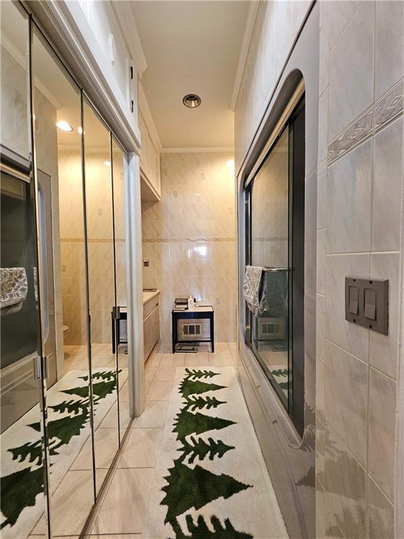 73rd St, Brooklyn, NY 11228