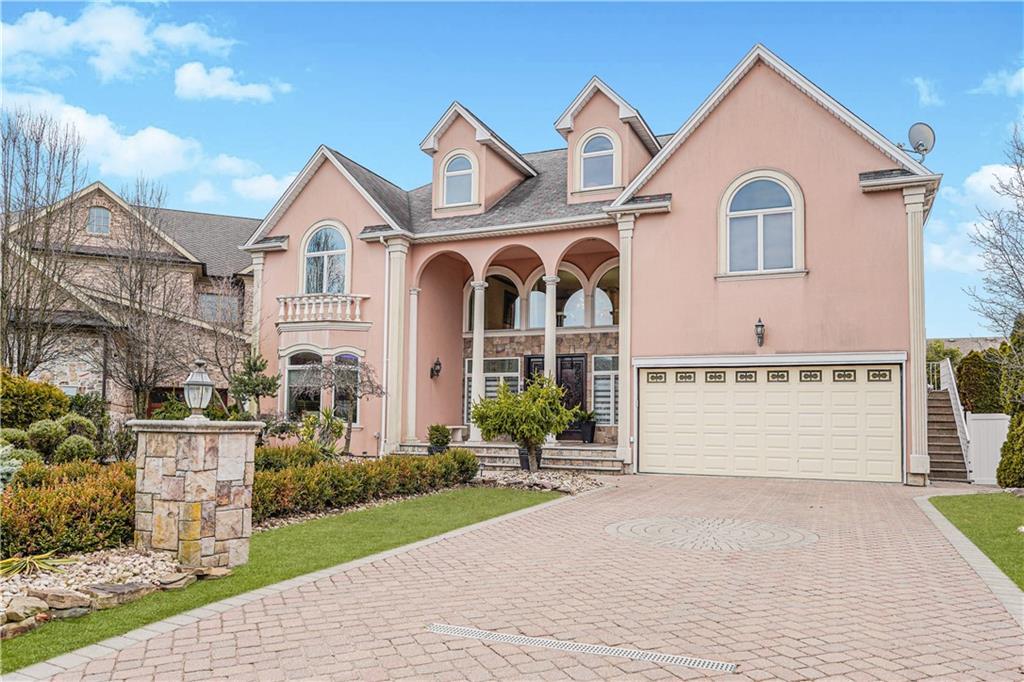 Giegerich Ave, Staten Island, NY 10307