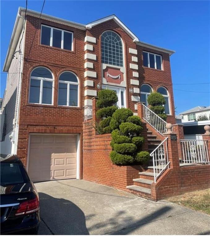 Hylan Blvd, Staten Island, NY 10309