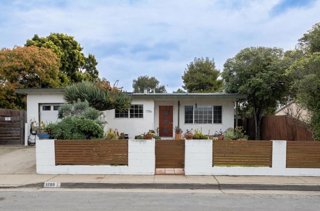 Lowell St, Seaside, CA 93955