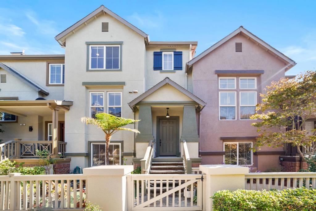 Towne Cir, Mountain View, CA 94040