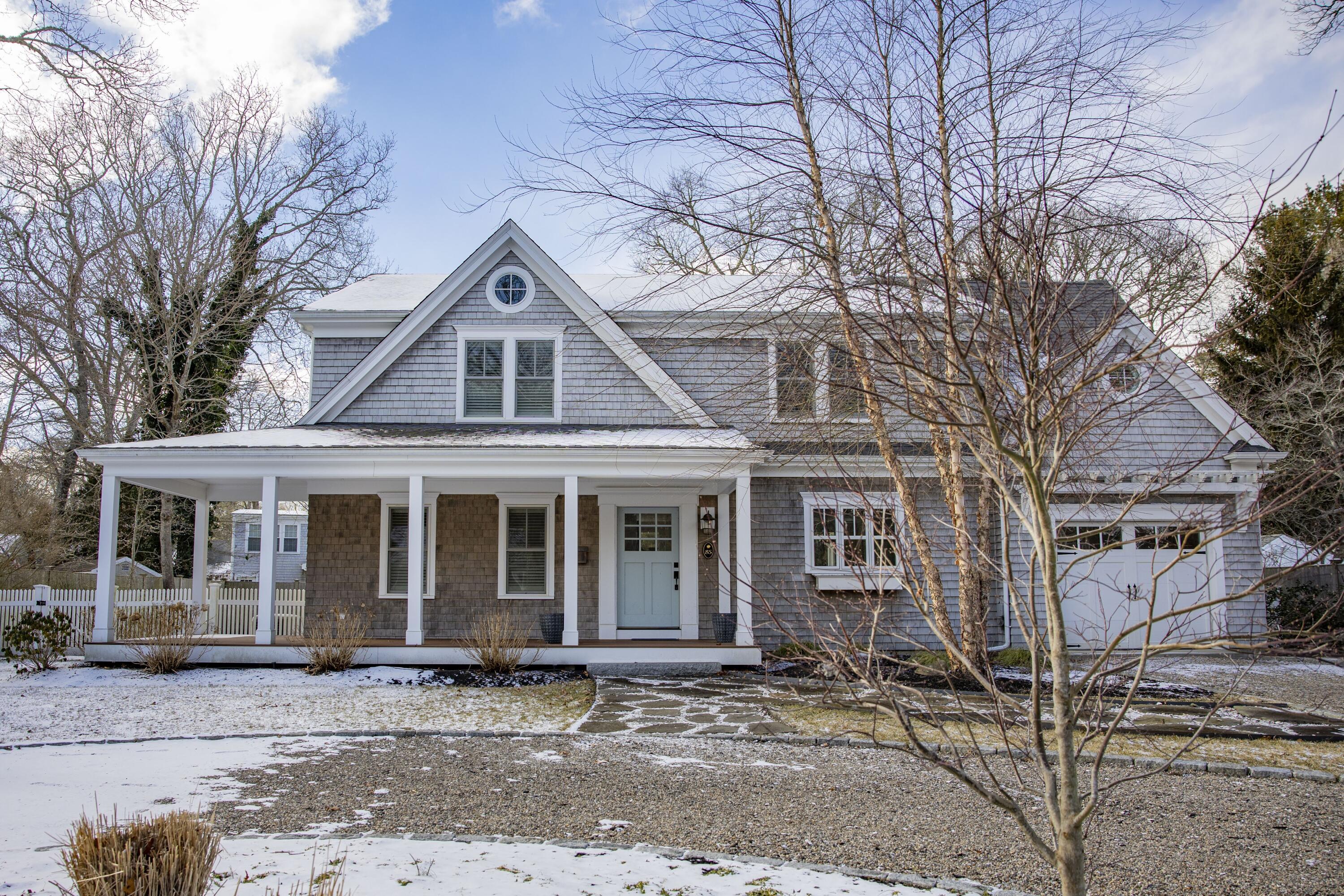 Hollingsworth Rd, Osterville, MA 02655