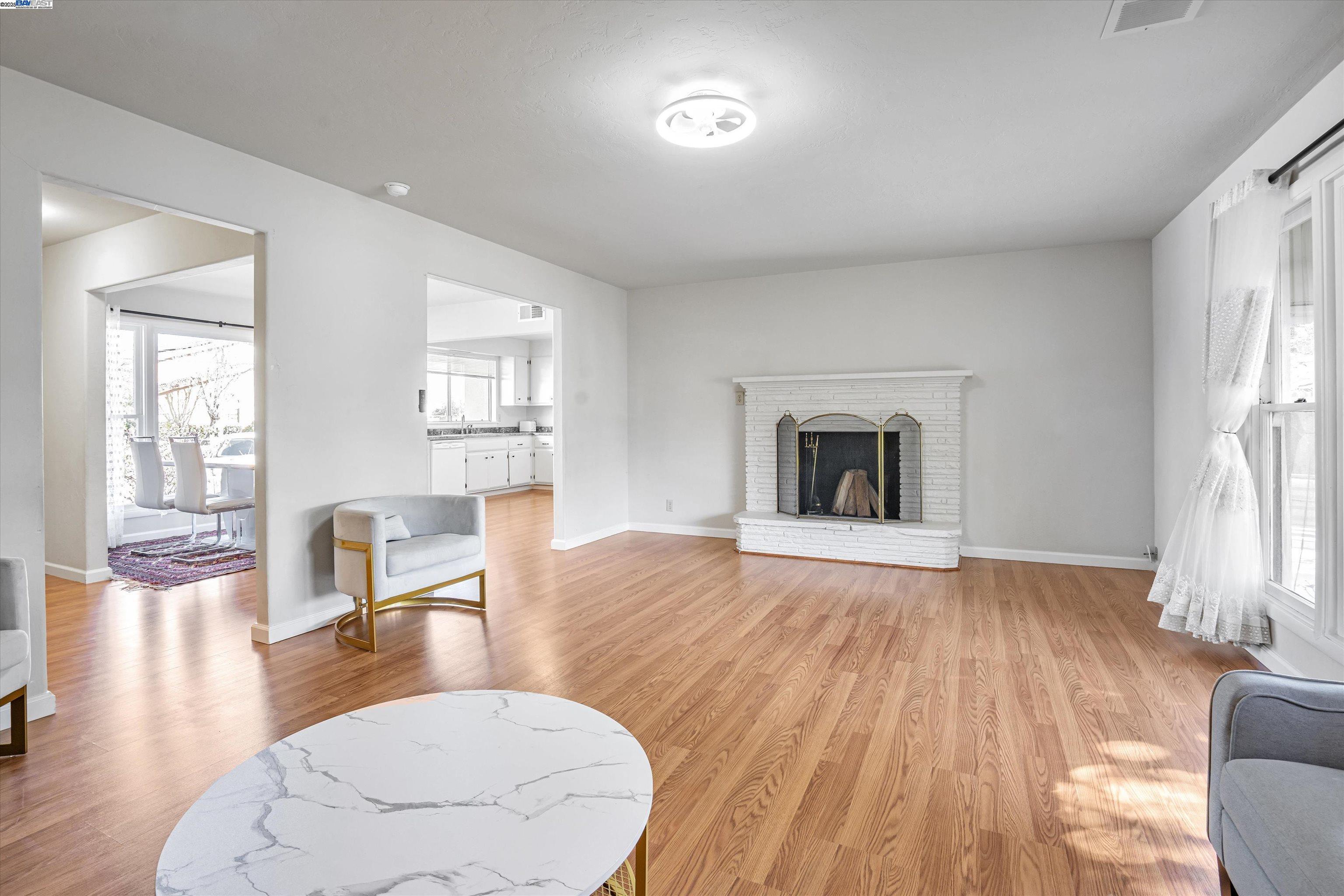 E 18th St, Antioch, CA 94509