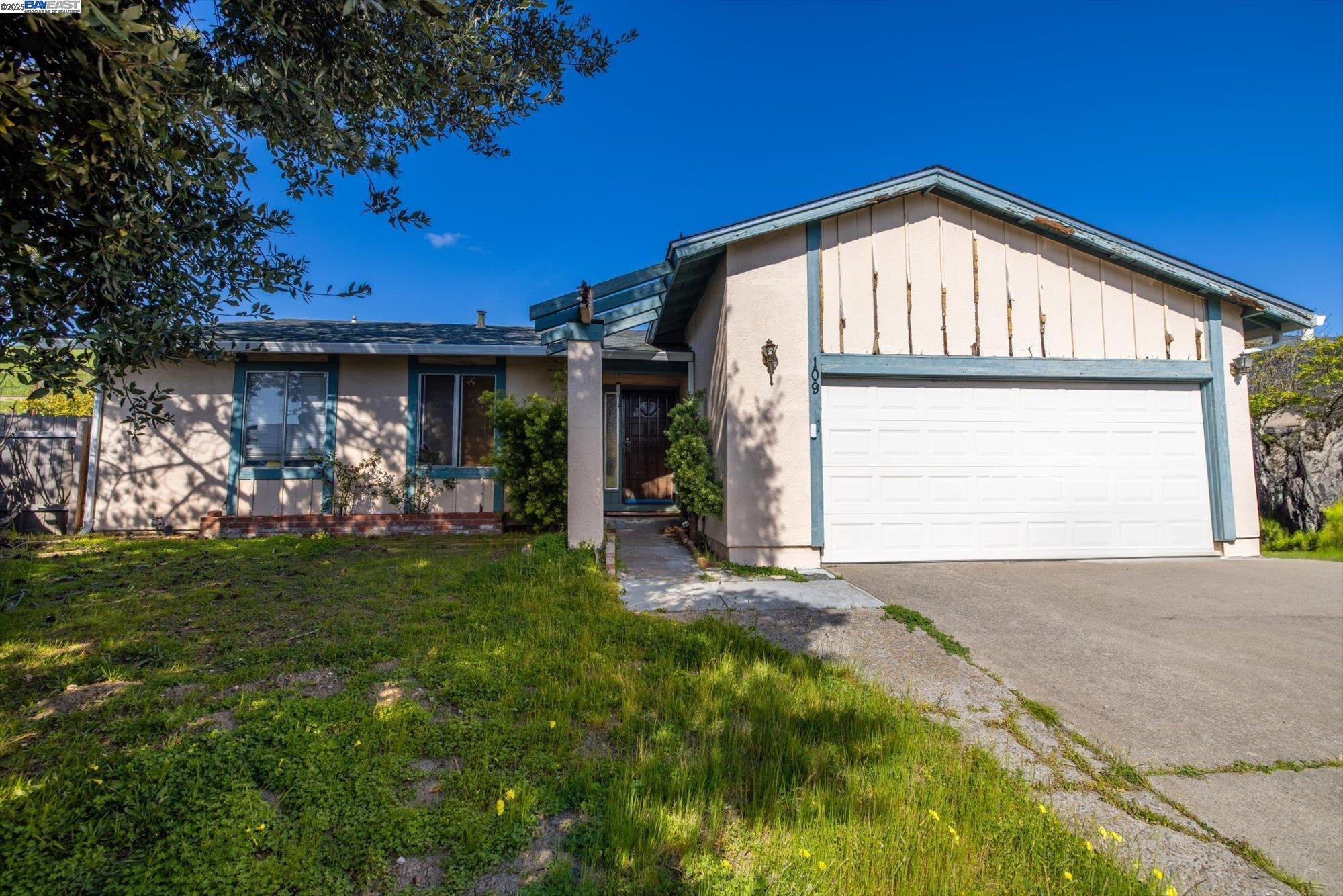 Bellflower Ct, Hercules, CA 94547