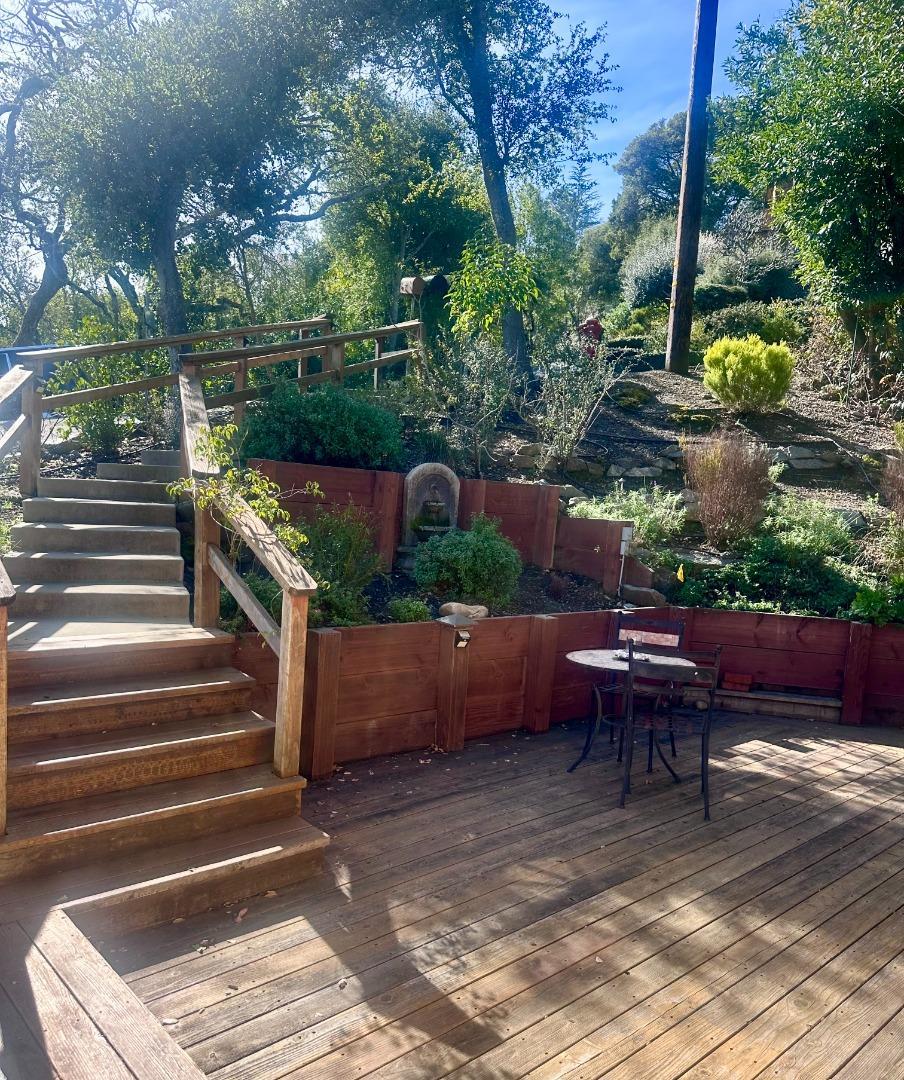 Holly Ln, Orinda, CA 94563