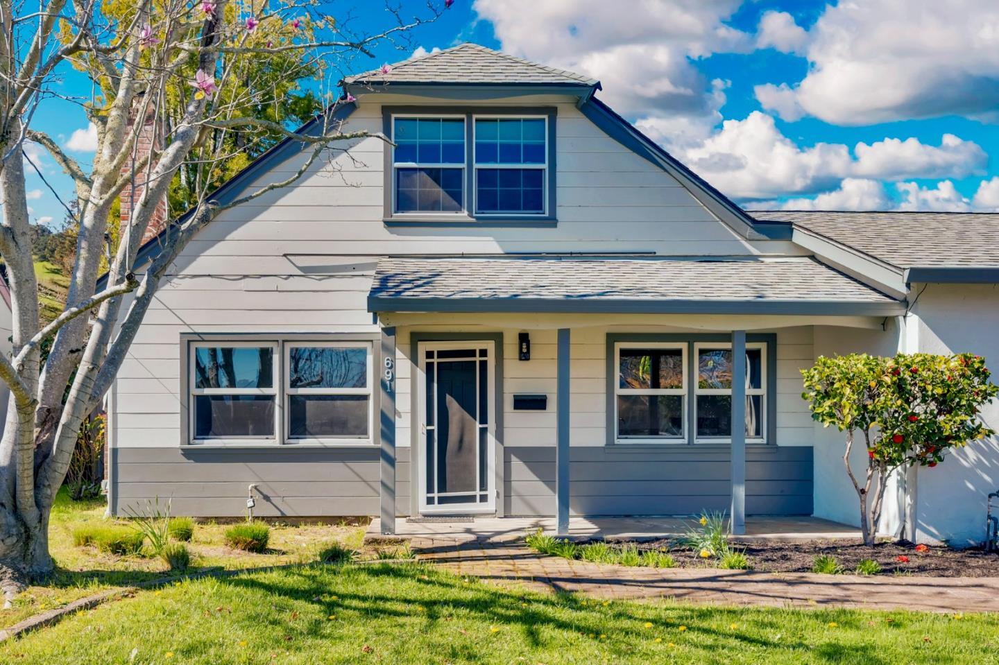 Foster Rd, Napa, CA 94558
