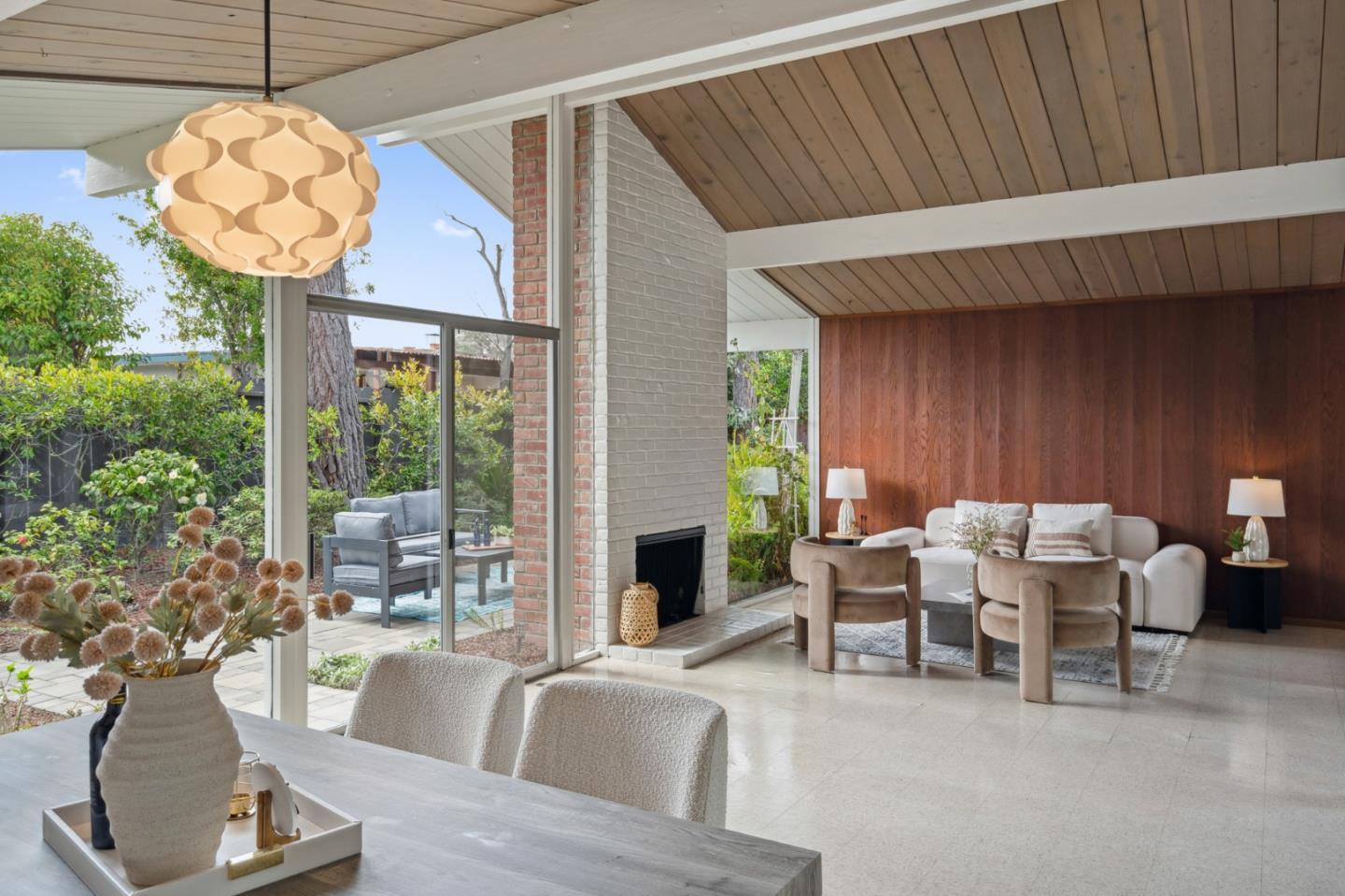 Crane Ave, Foster City, CA 94404