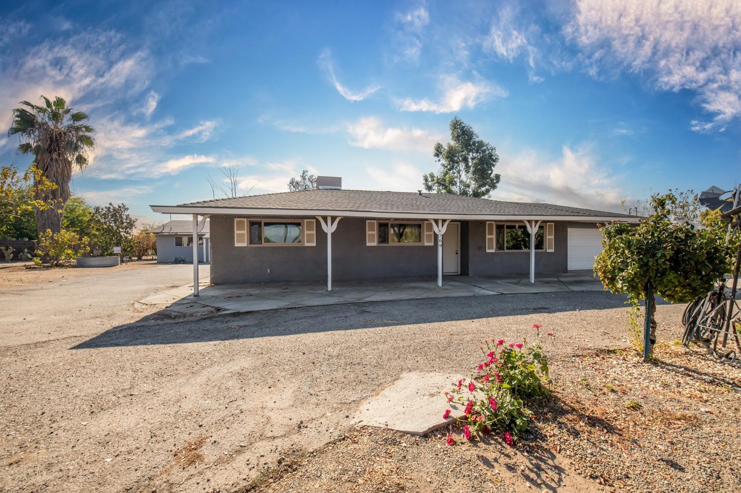 W Yale Ave, Fresno, CA 93723