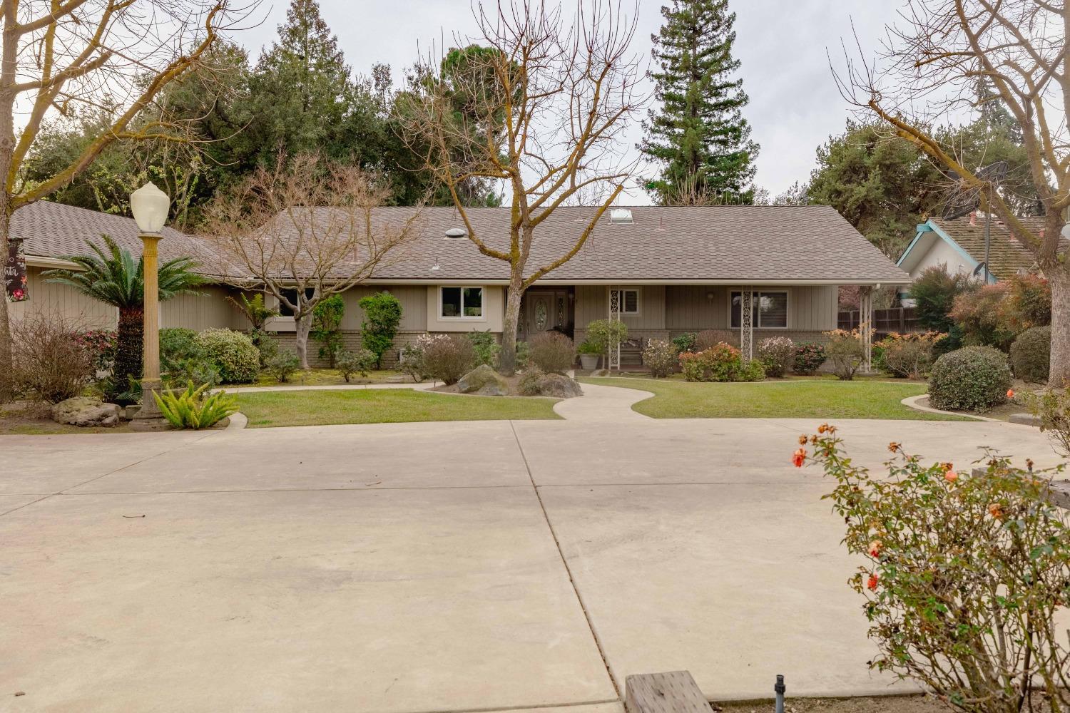 Road 33, Kingsburg, CA 93631