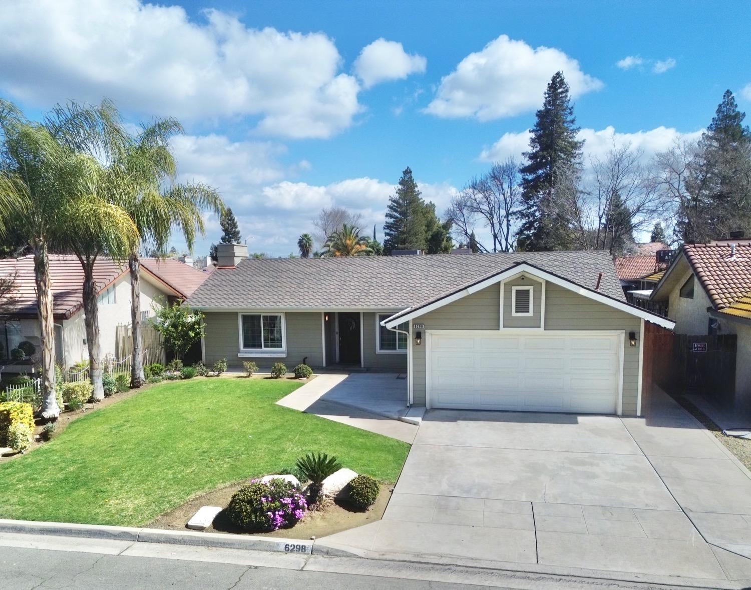 N Gilroy Ave, Fresno, CA 93722