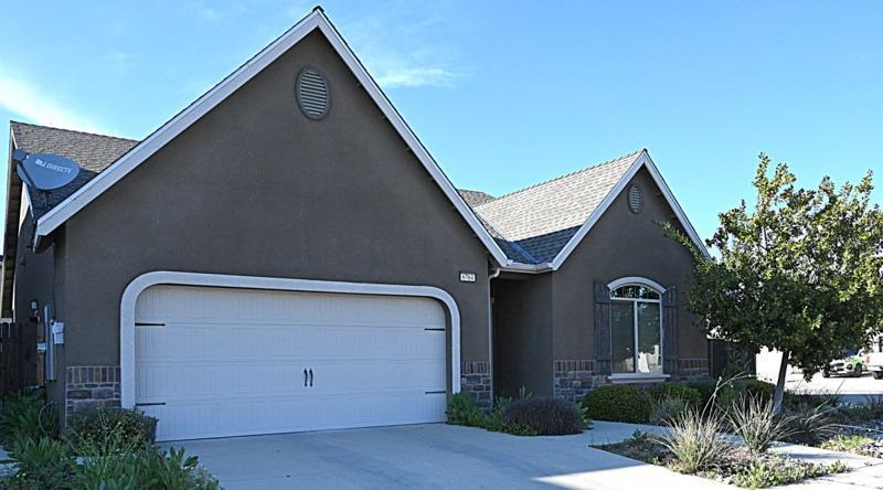 E Redlands Ave, Fresno, CA 93727