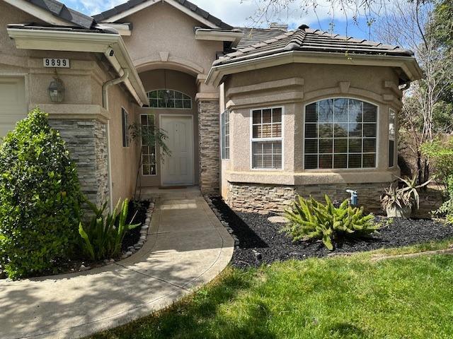 N Backer Ave, Fresno, CA 93720