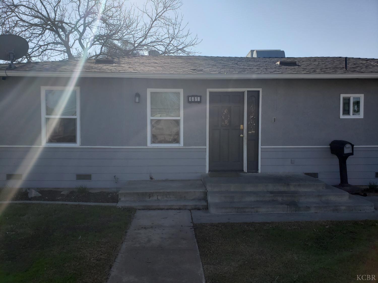 B St, Lemoore, CA 93245