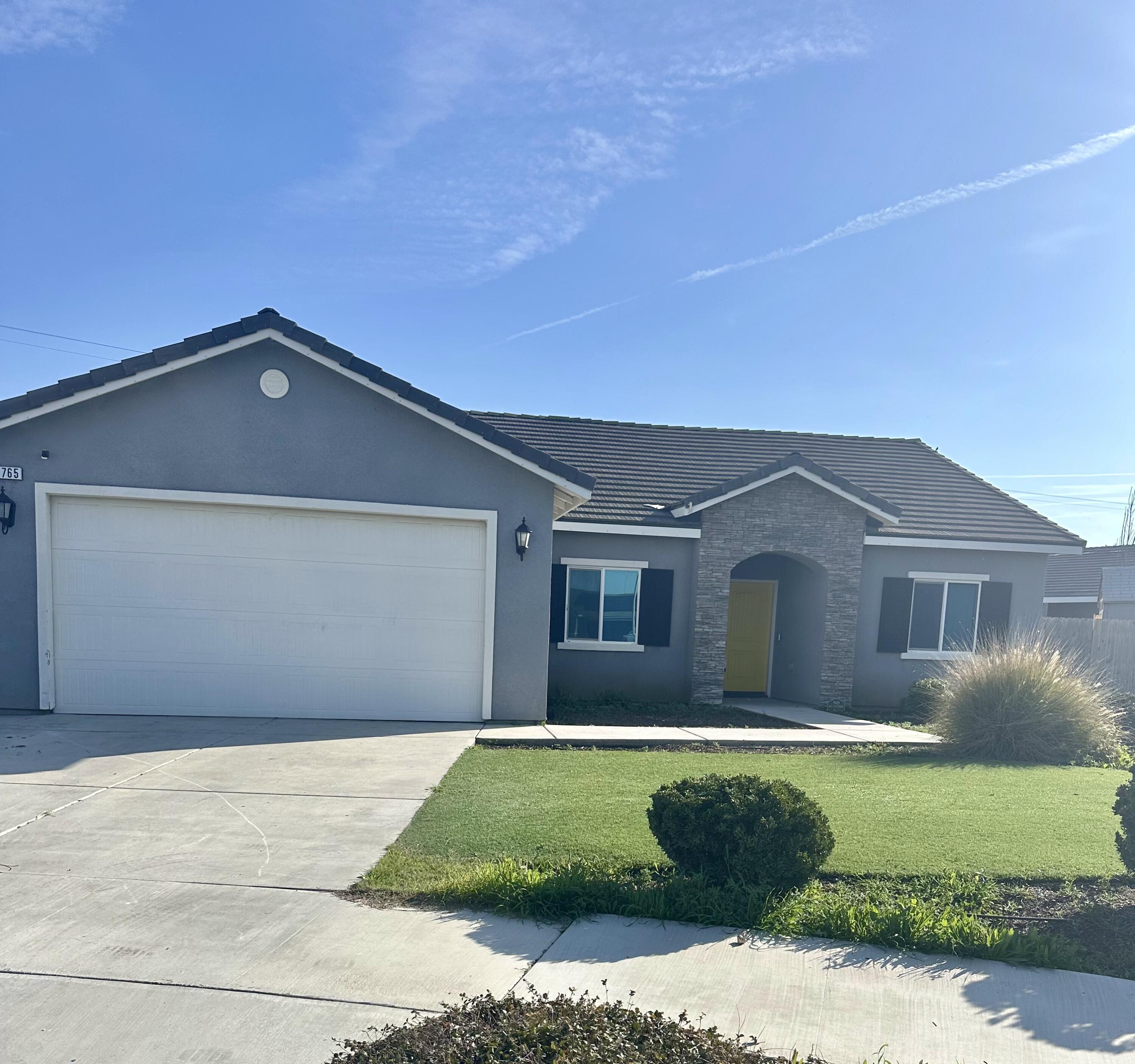 Soquel Ct, Tulare, CA 93274