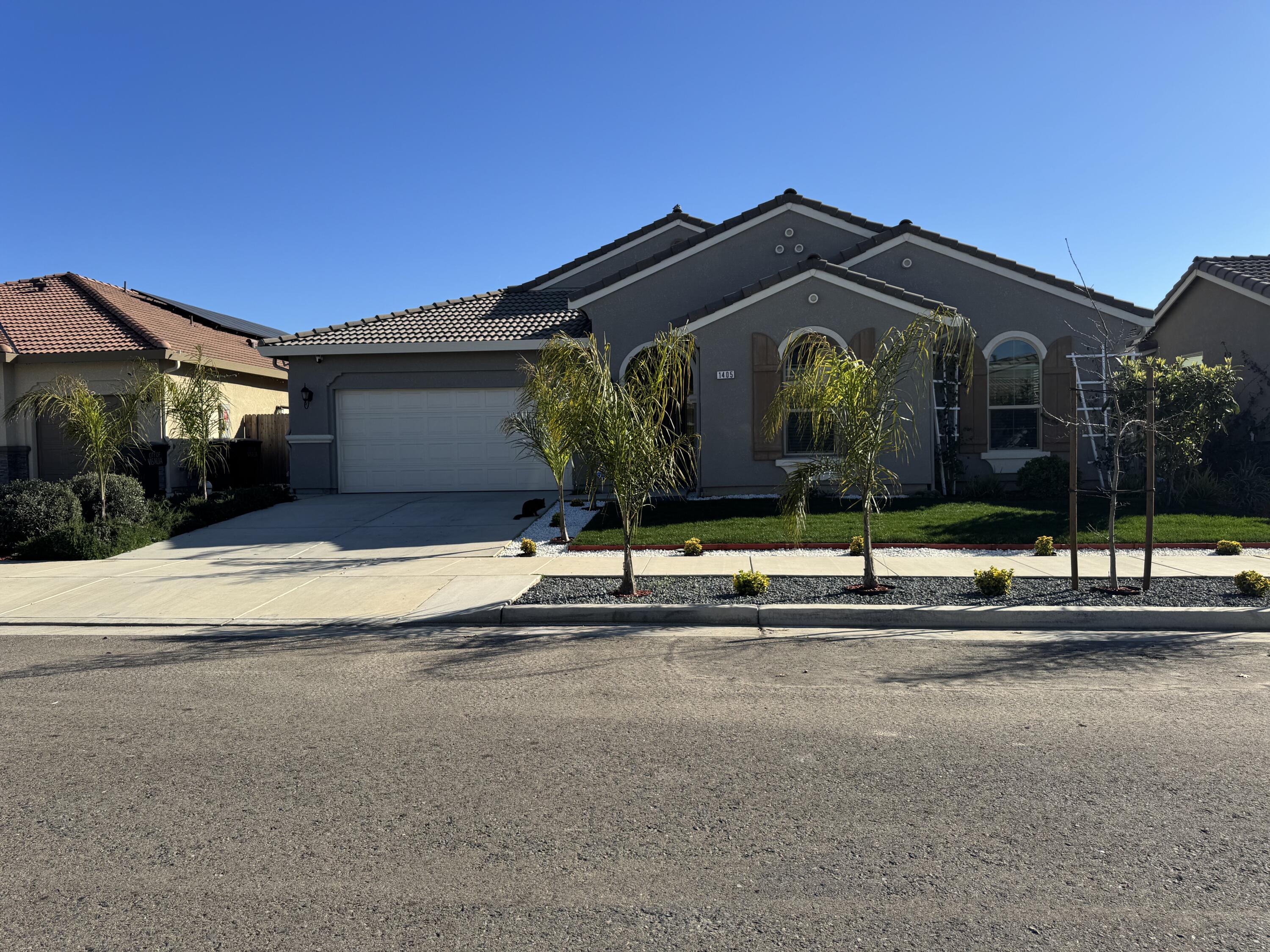 W Tyler Ct, Visalia, CA 93291