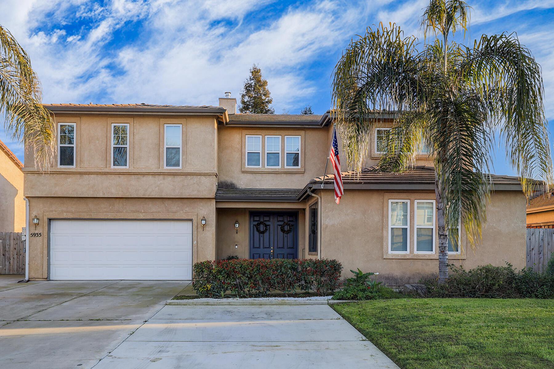 W Clinton Ave, Visalia, CA 93291