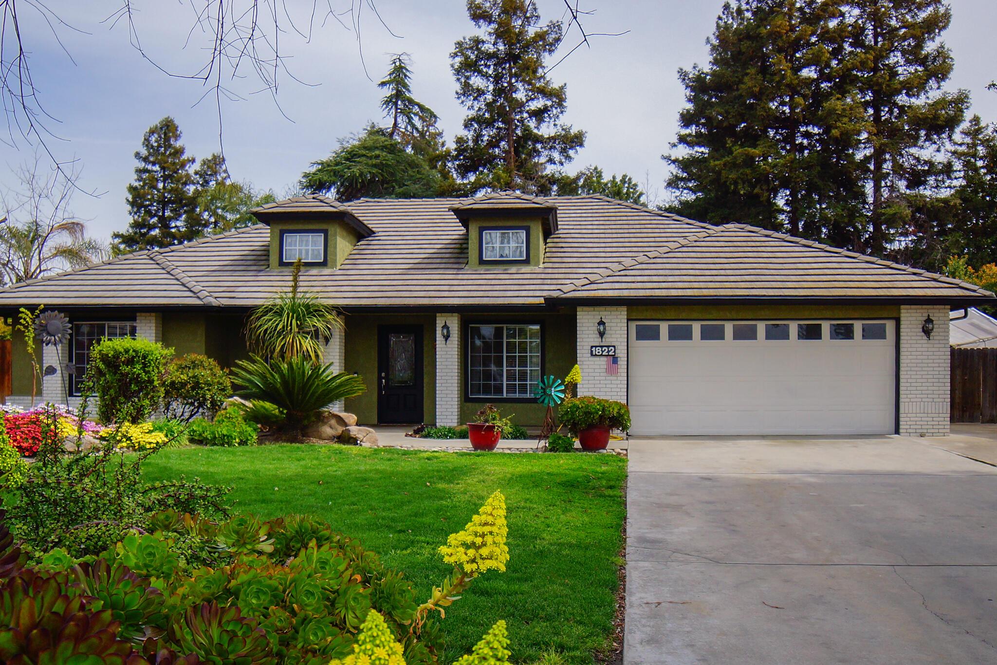 S Peppertree St, Visalia, CA 93277