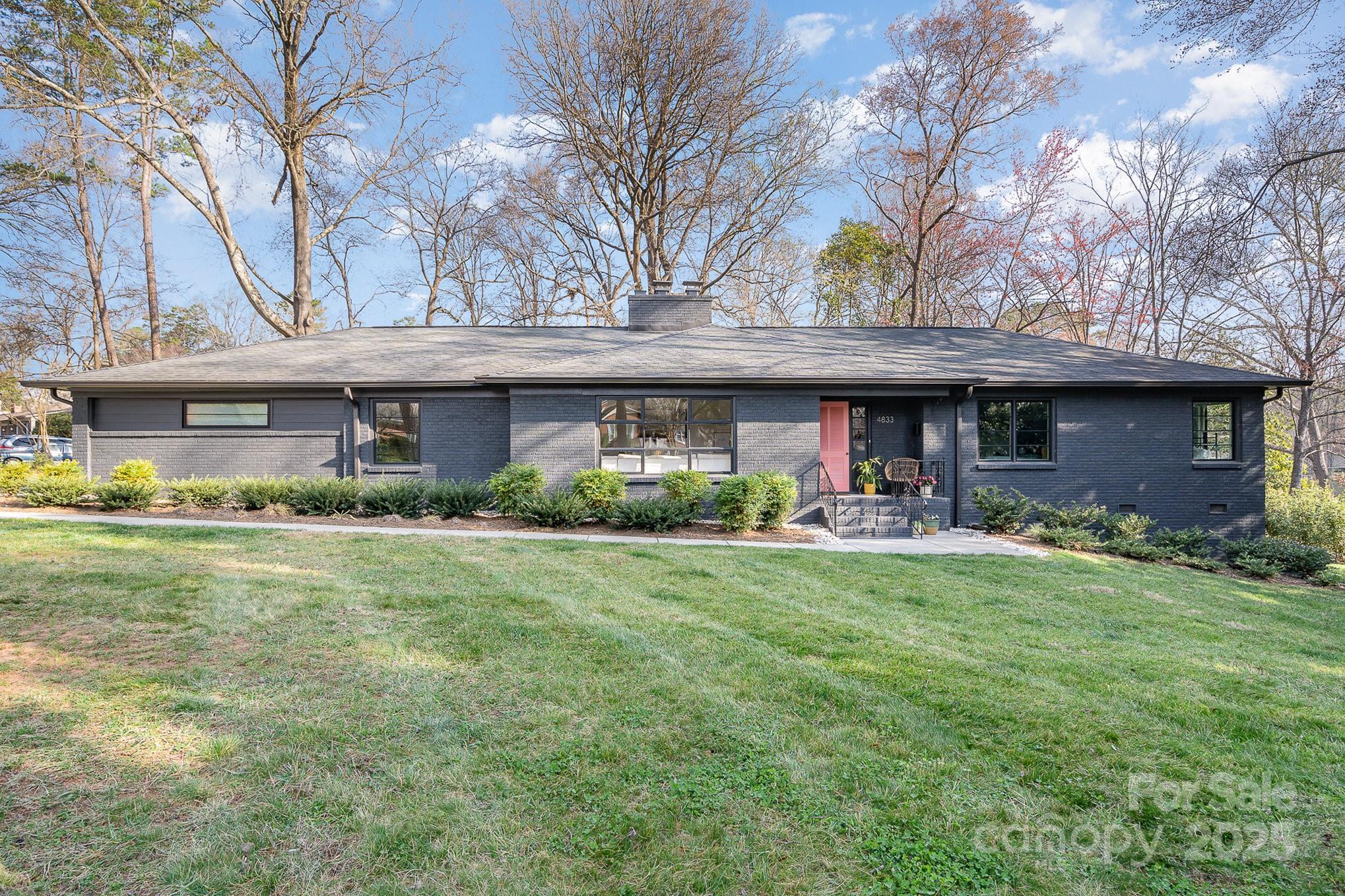Addison Dr, Charlotte, NC 28211