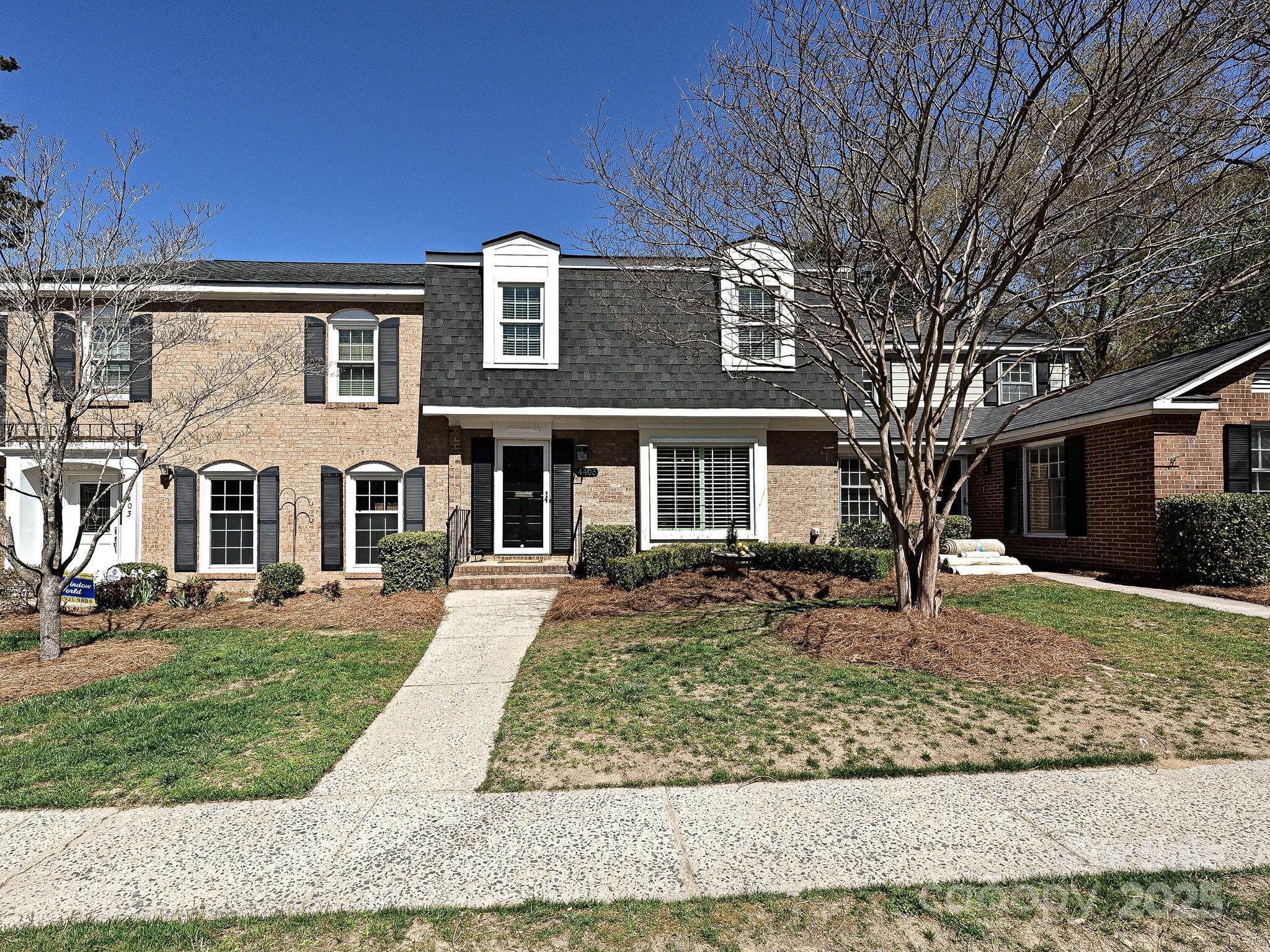 Simsbury Rd, Charlotte, NC 28226