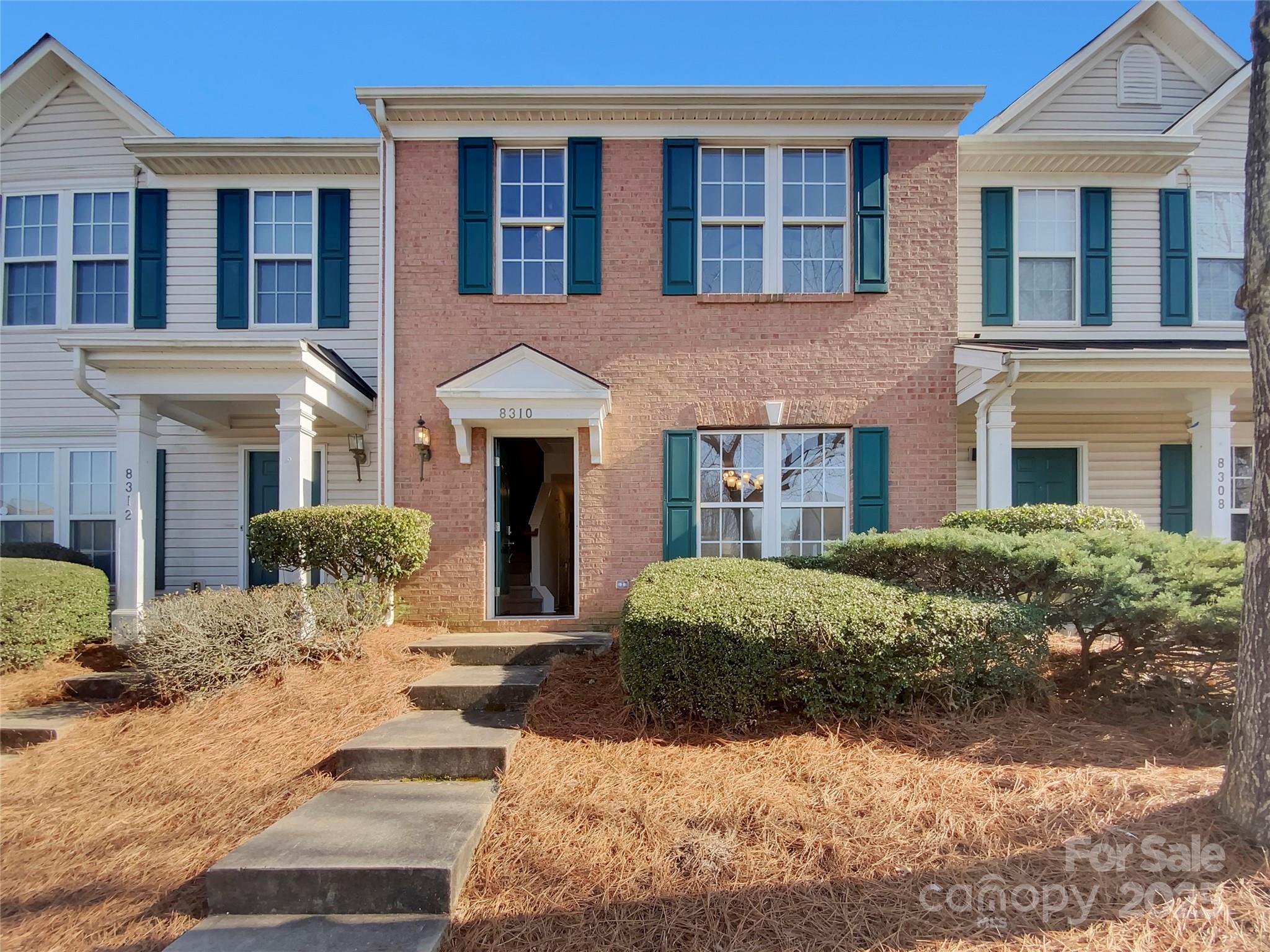 Shinkansen Dr, Charlotte, NC 28213