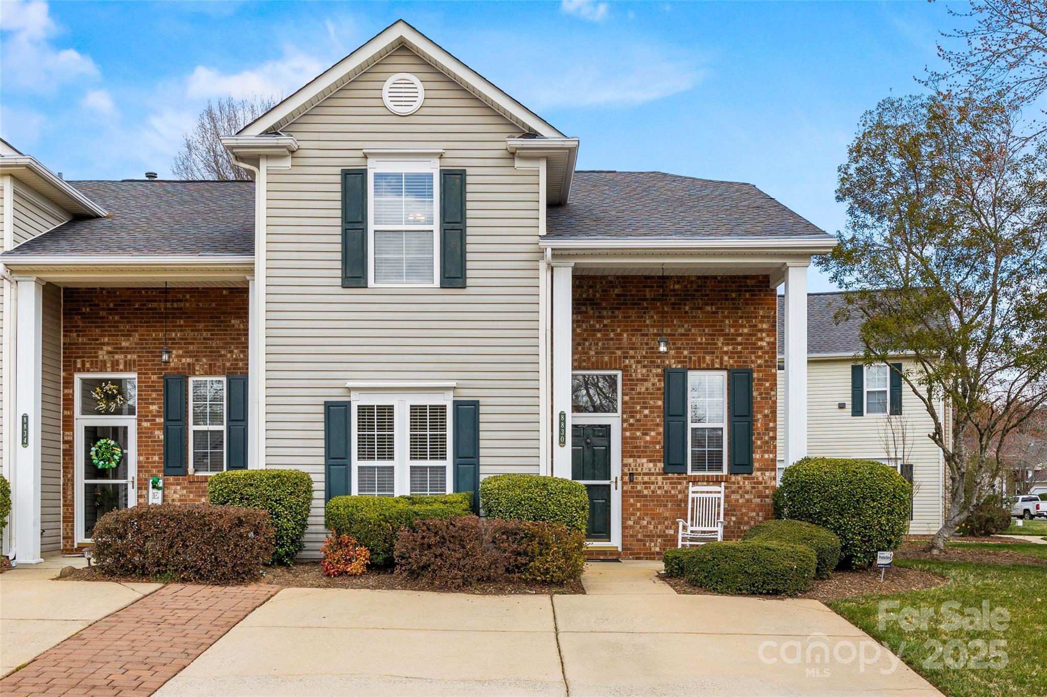 Cinnabay Dr, Charlotte, NC 28216