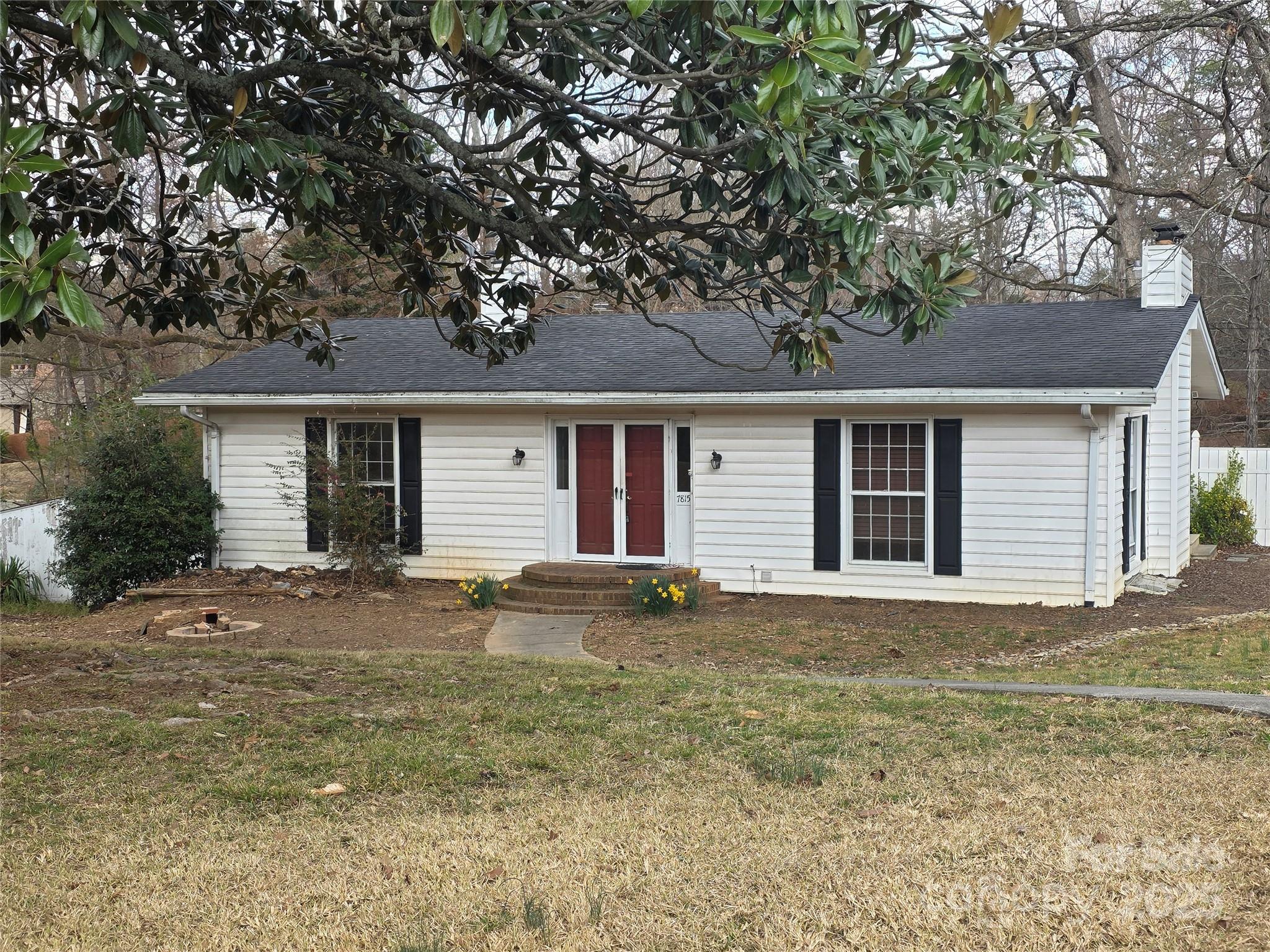 Blue Ridge Cir, Charlotte, NC 28270