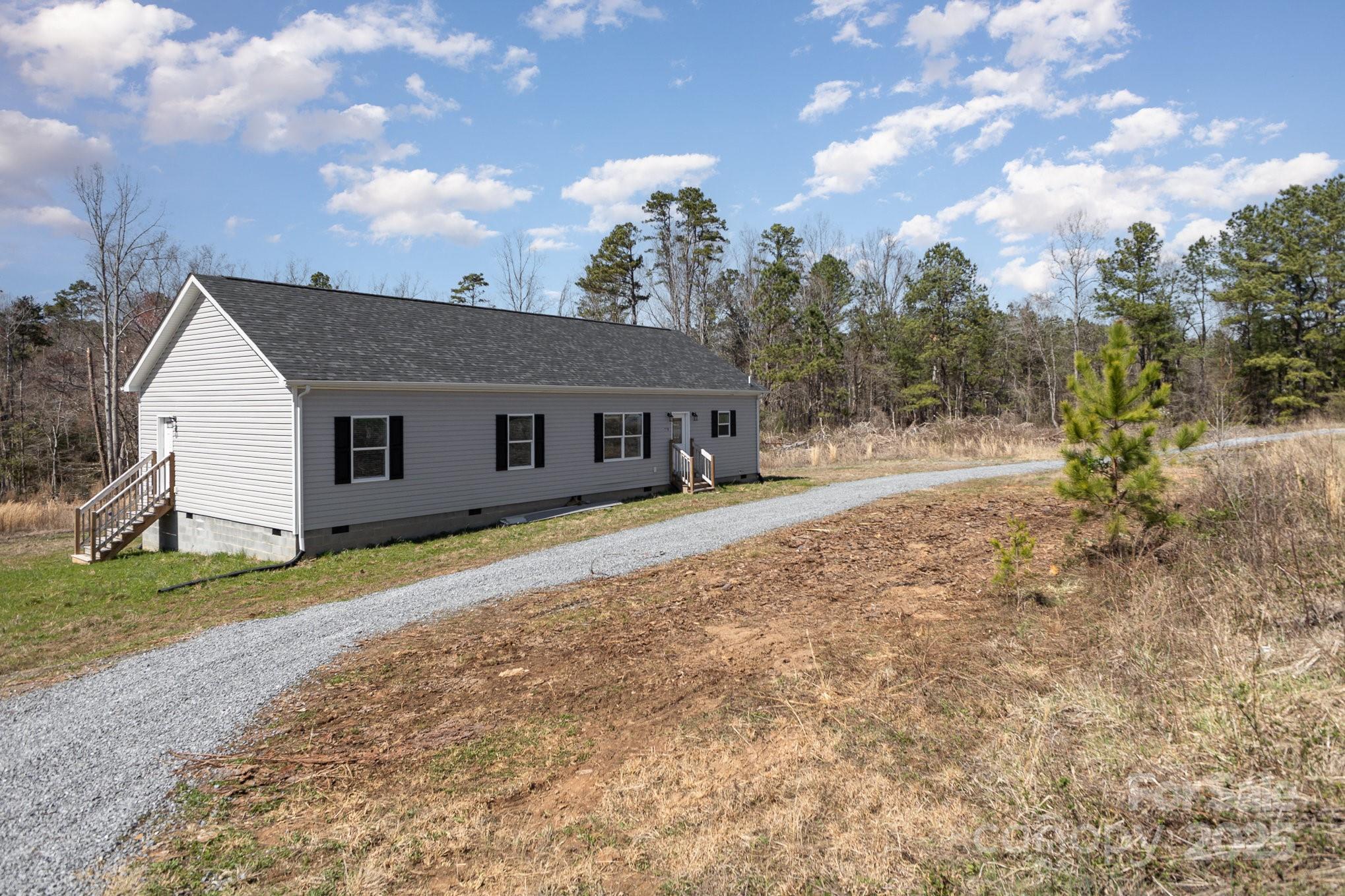 Casar Belwood Rd, Lawndale, NC 28090