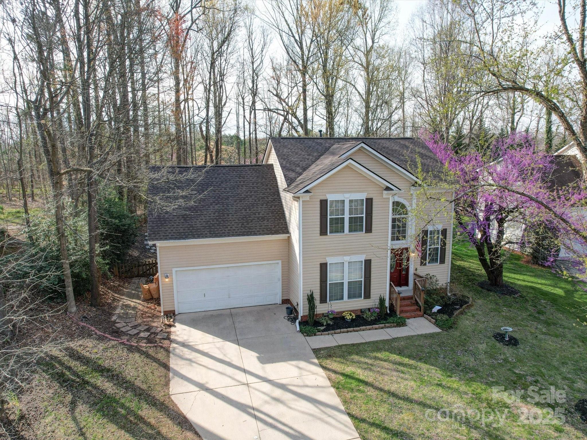 Piccone Brook Ln, Charlotte, NC 28216