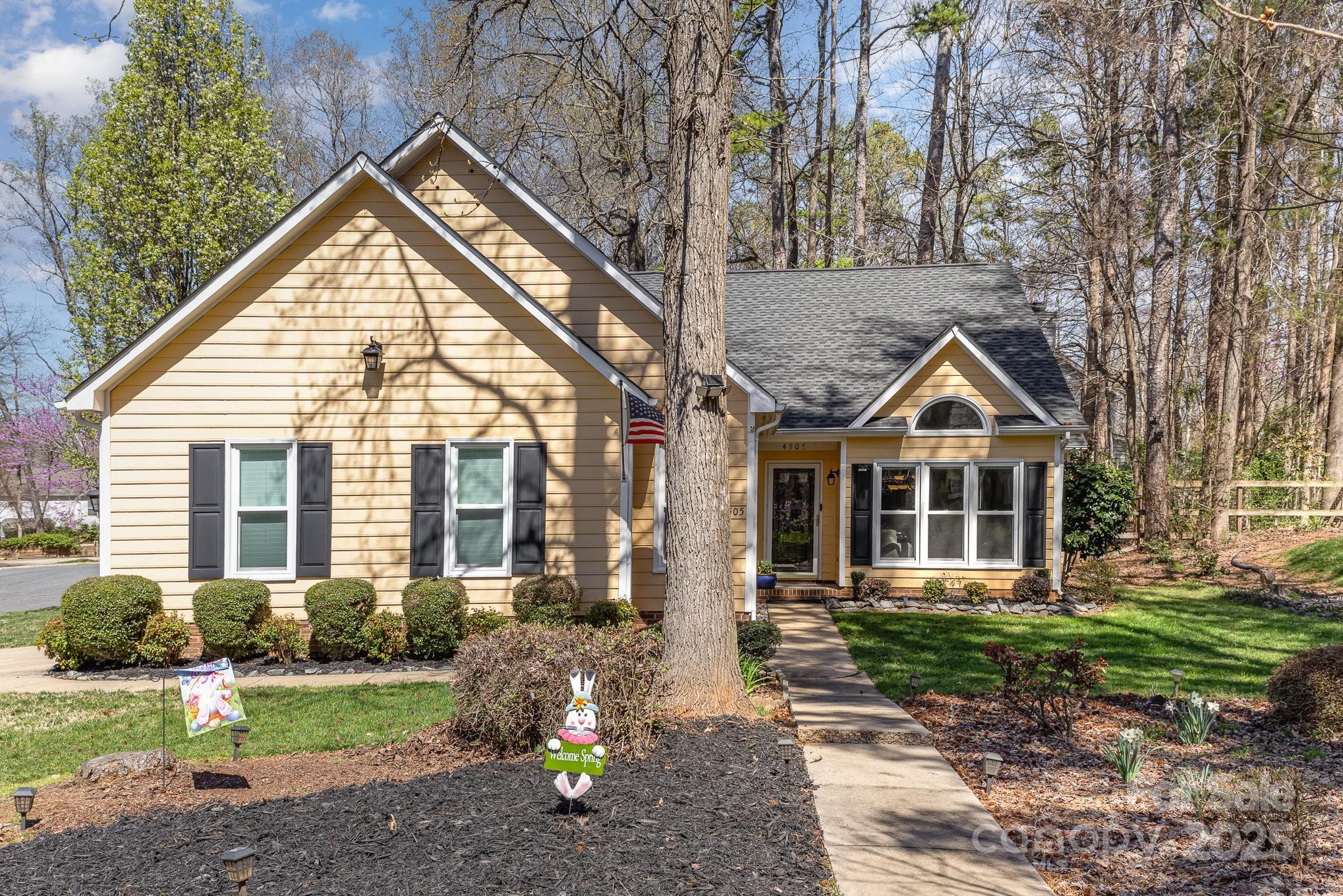 Candalon Way, Matthews, NC 28105