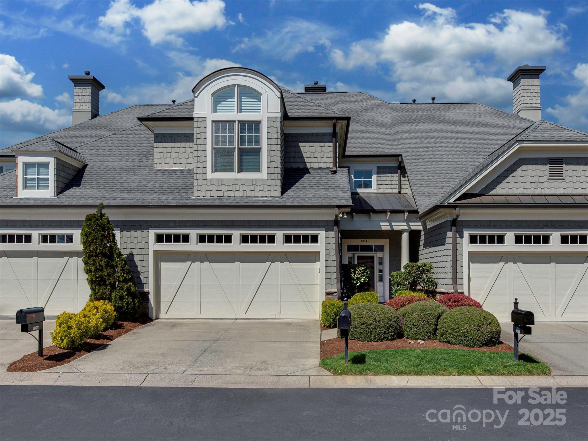 Greenview Terrace Ct, Charlotte, NC 28277
