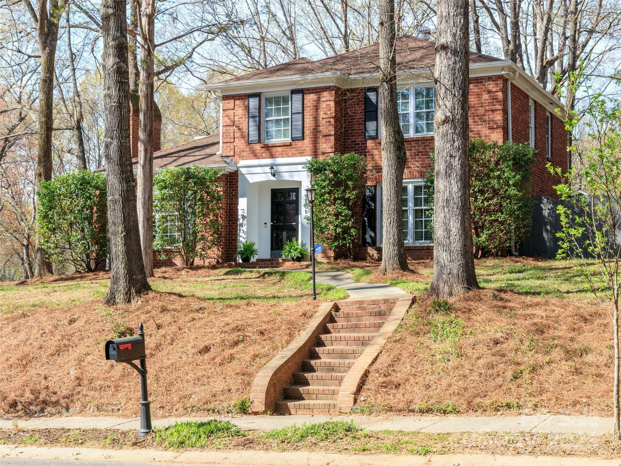 Sardis Forest Dr, Charlotte, NC 28270