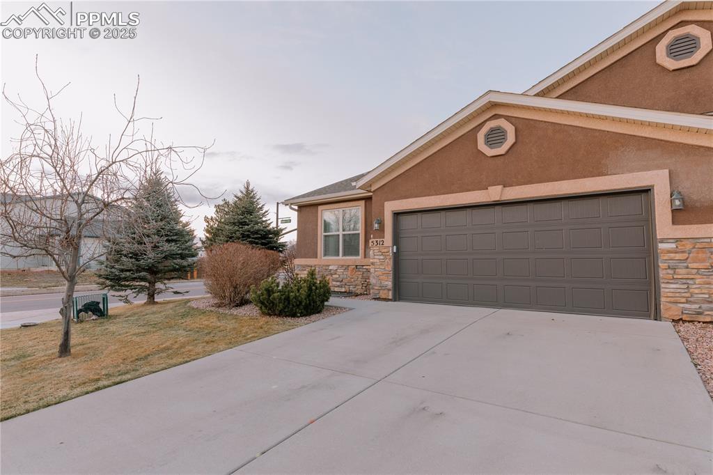 Oak Spring Hts, Colorado Springs, CO 80923