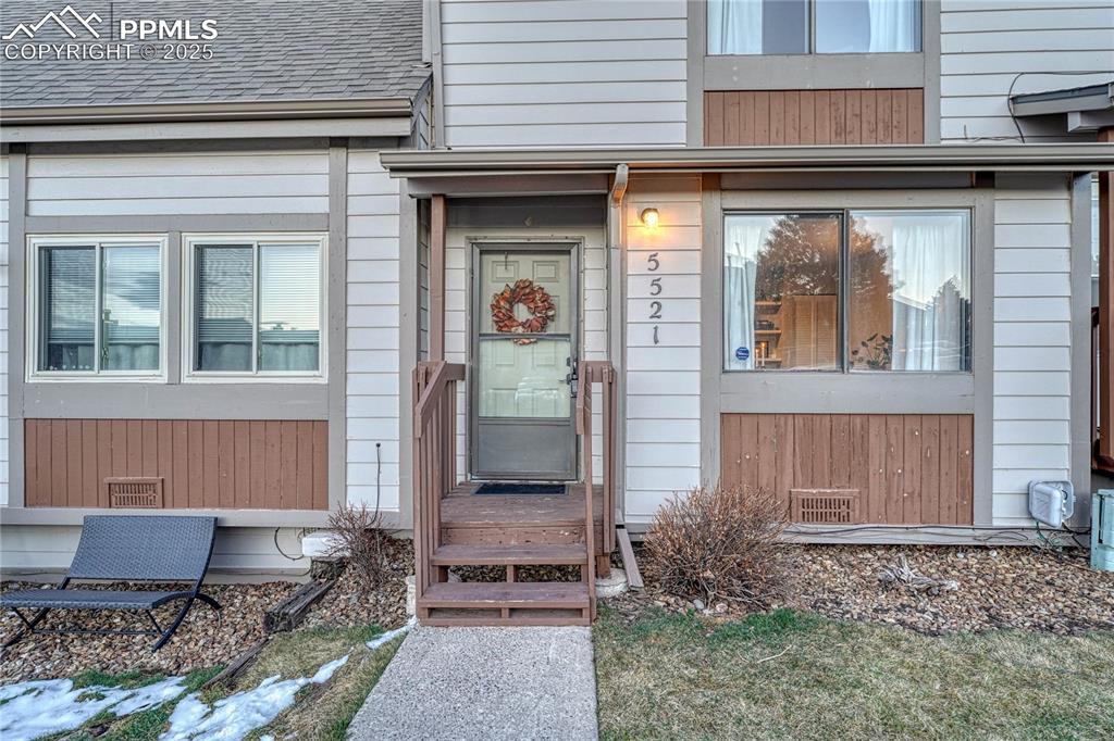 Mansfield Ct, Colorado Springs, CO 80918