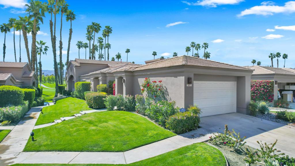 Palm Valley Dr, Palm Desert, CA 92211