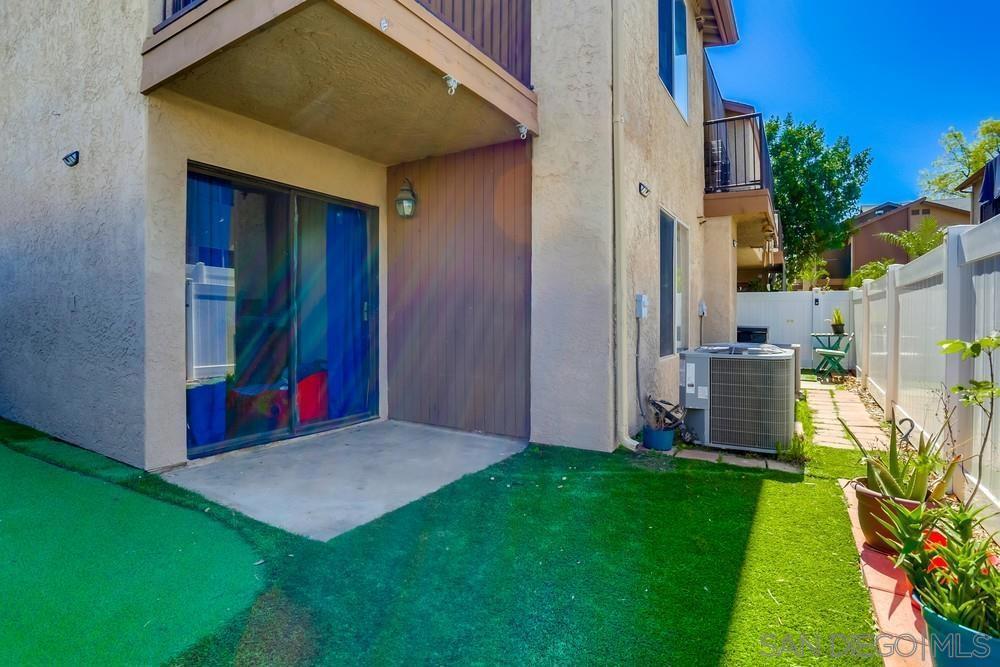 Laurel St, Lakeside, CA 92040