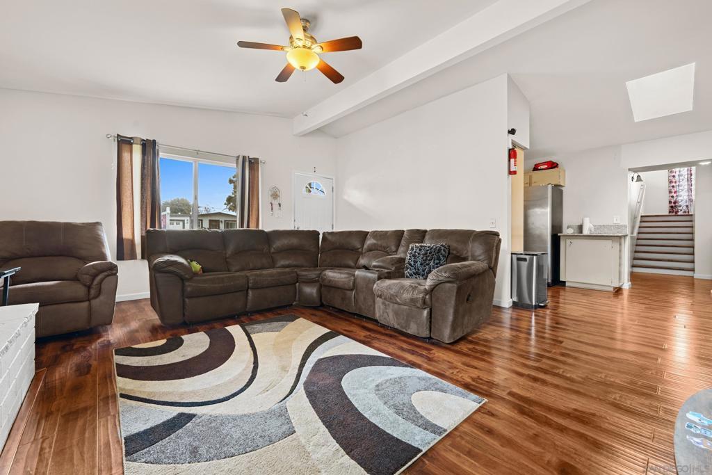 Lindsay St, El Cajon, CA 92020