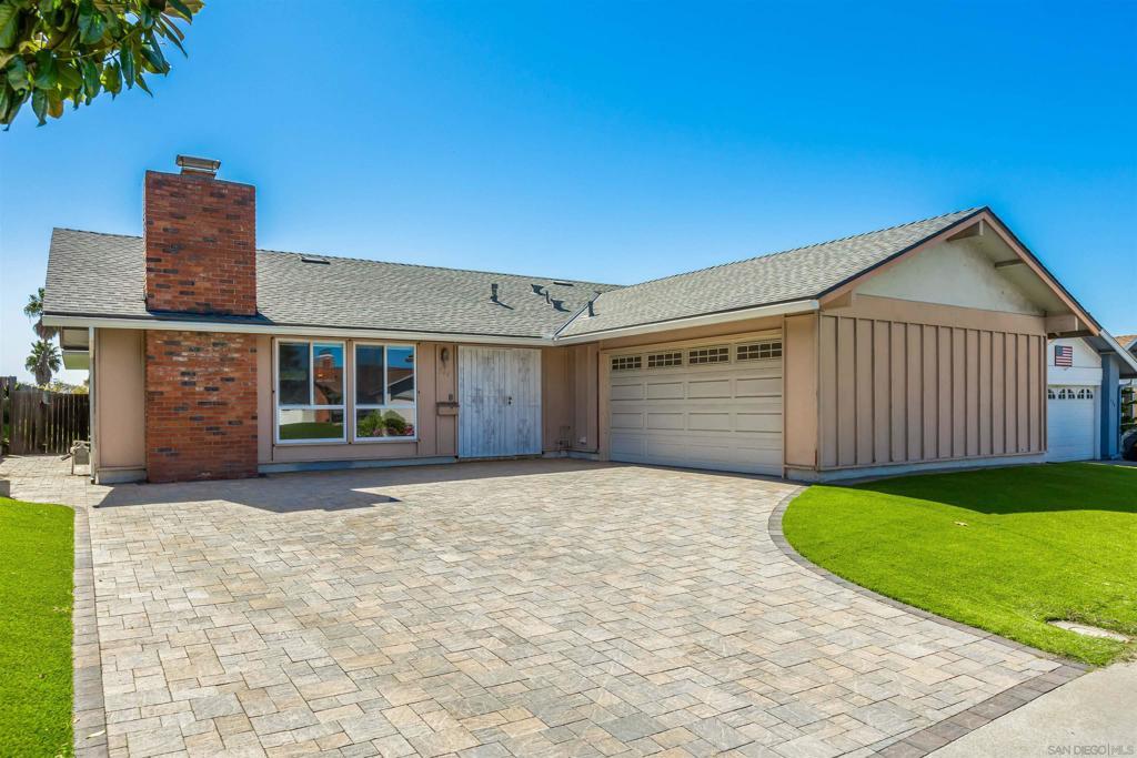 Azalea St, Chula Vista, CA 91911