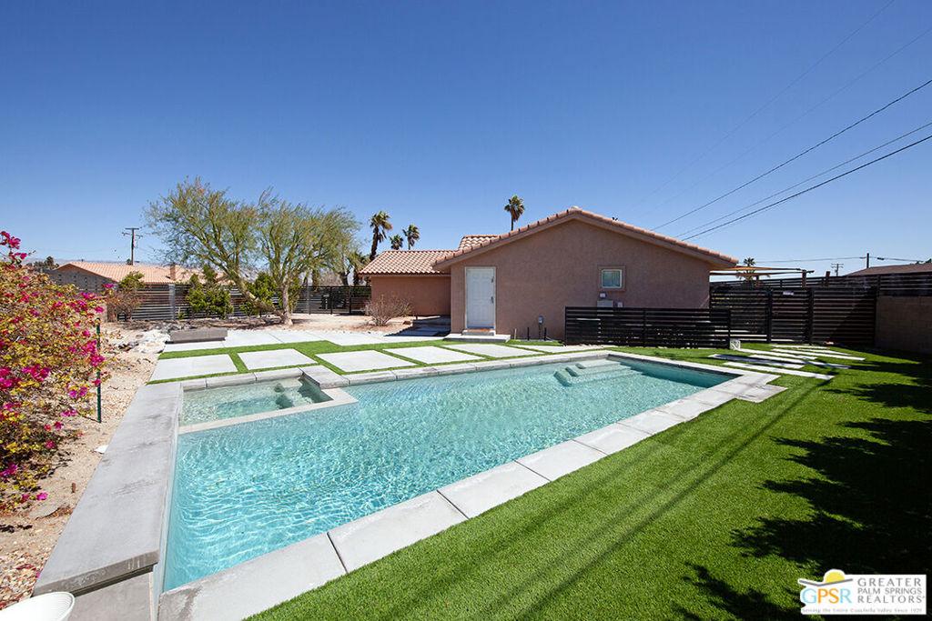 W Bon Air Dr, Palm Springs, CA 92262