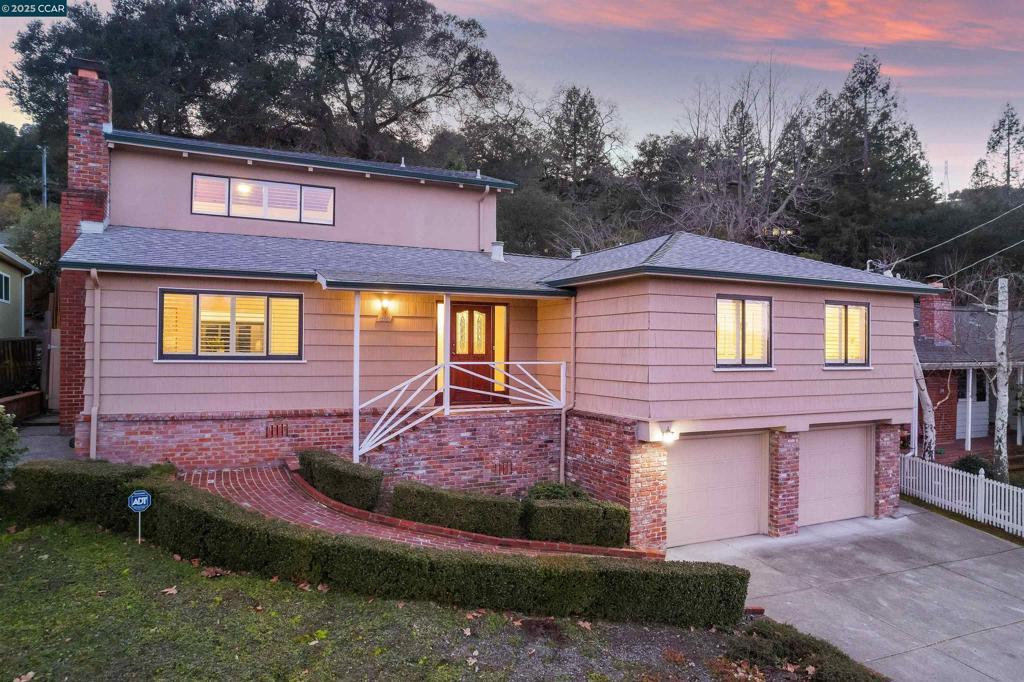 Stanton Ave, Orinda, CA 94563